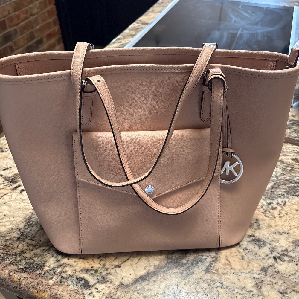 Micheal Kors Jet Set Multifunction Tote Bag- Large, Rose Pink